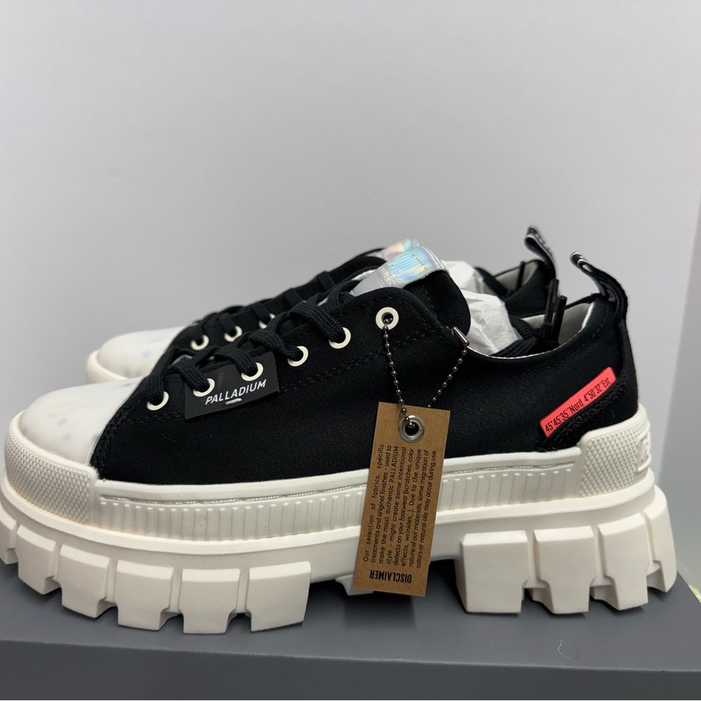 Palladium Revolt Lo TX Platform Lace-Up Sneakers - Picture 3 of 8